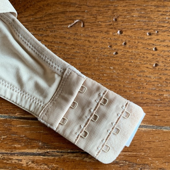 Warner's Women's Blissful Benefits Wireless Lift T-Shirt Bra Tan Nude Size 38C - Picture 4 of 9